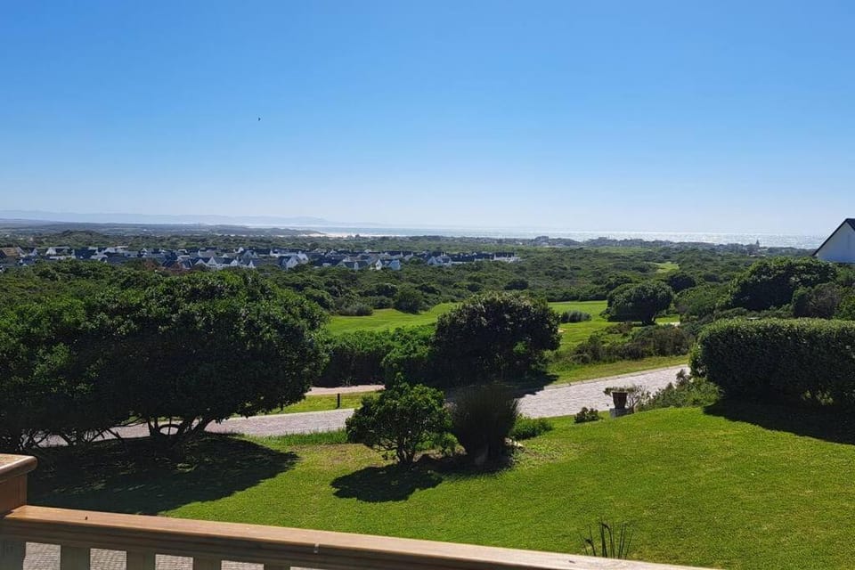 Natural landscape, Golfcourse, View (from property/room)