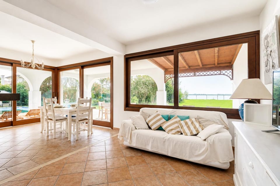 Property building, Living room