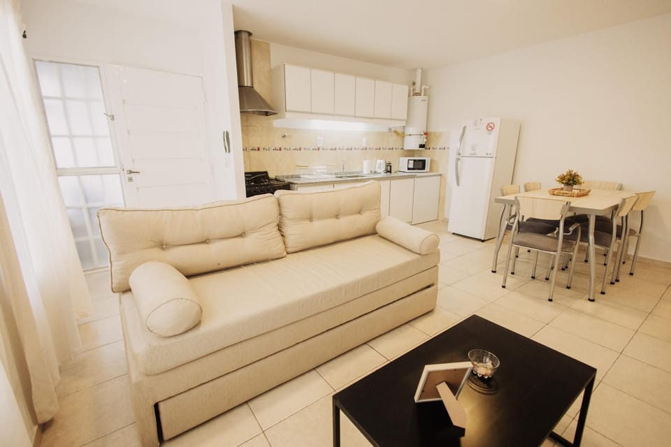 Kitchen or kitchenette, Living room, Seating area, Dining area, stove