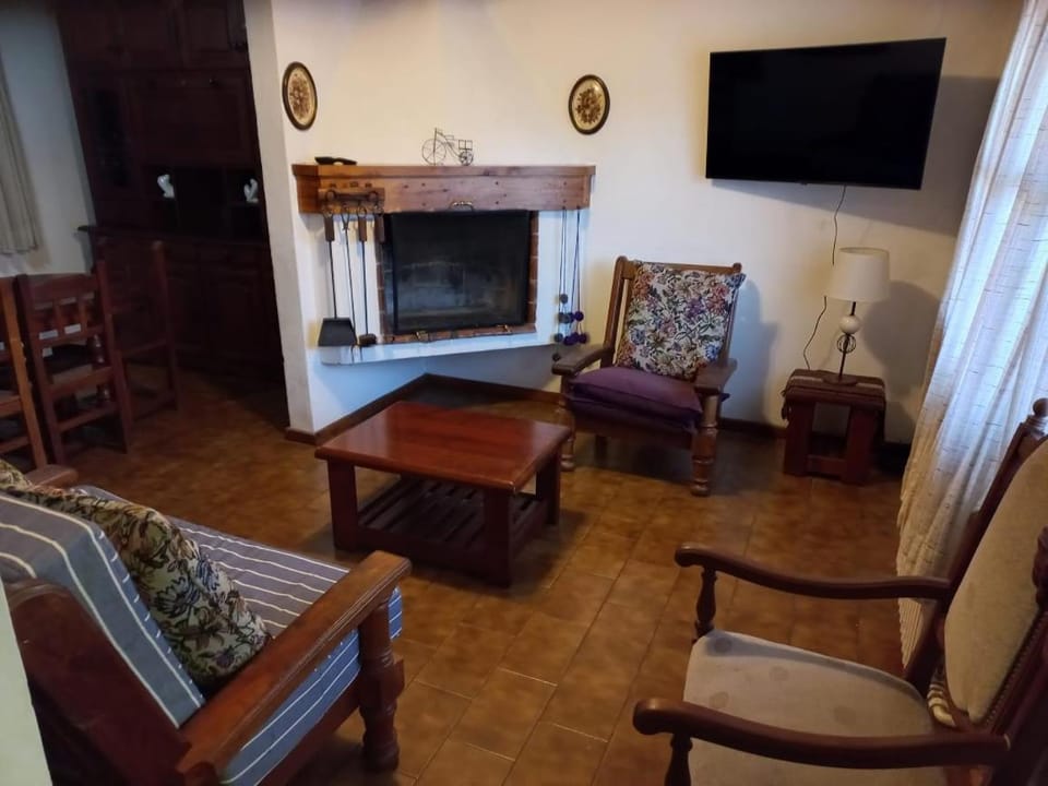 Casa Las Mutisias House in San Martín de los Andes