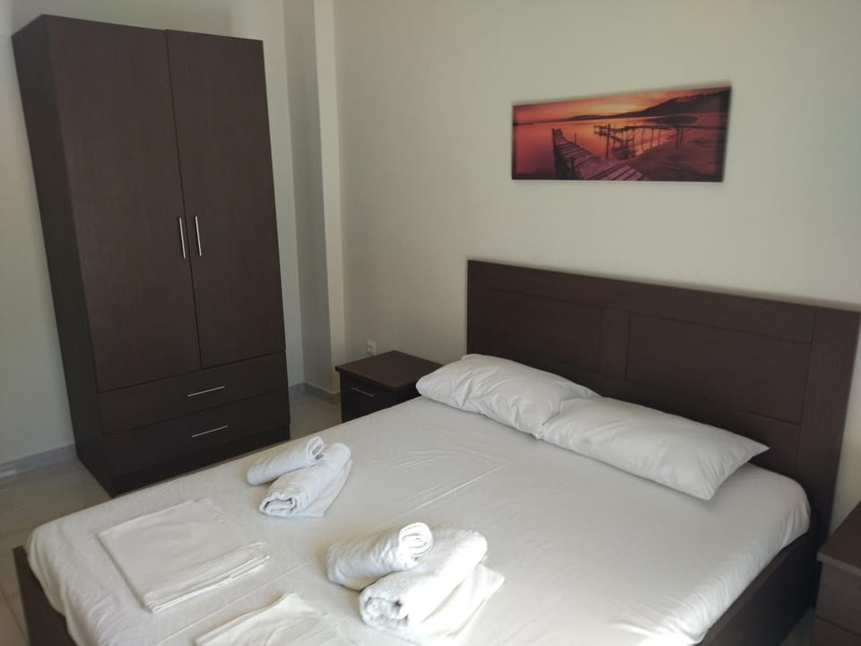 Bed, Bedroom, wardrobe