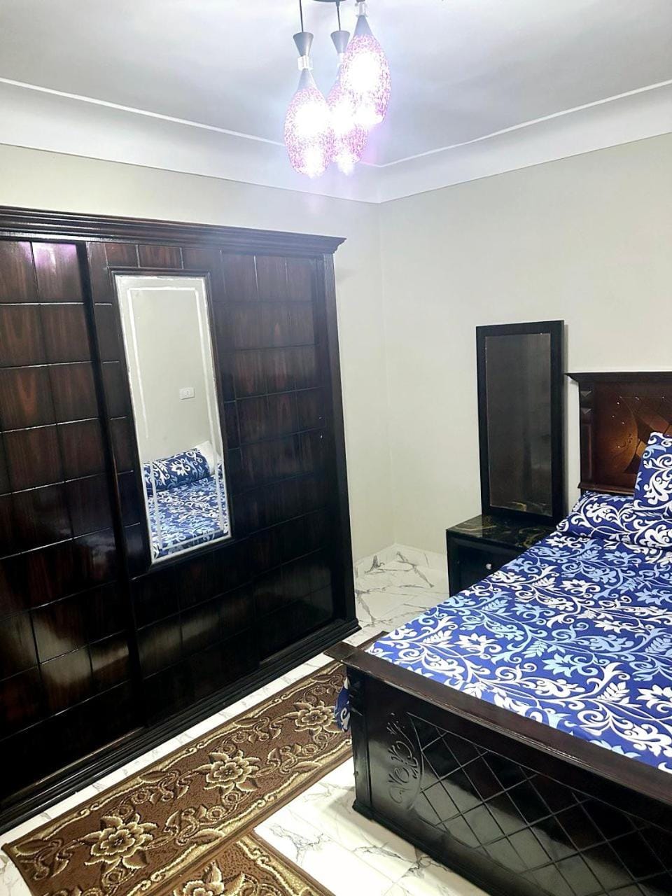Bedroom, wardrobe