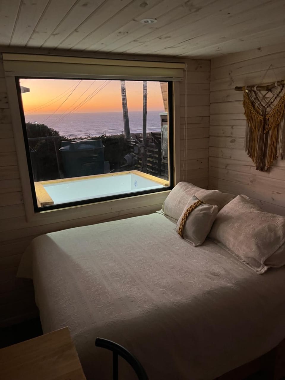 Bed, Natural landscape, View (from property/room), Bedroom, Sea view
