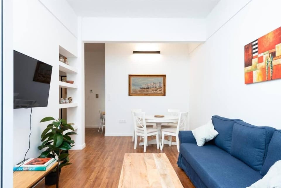 zen love, exarchia Apartment in Athens