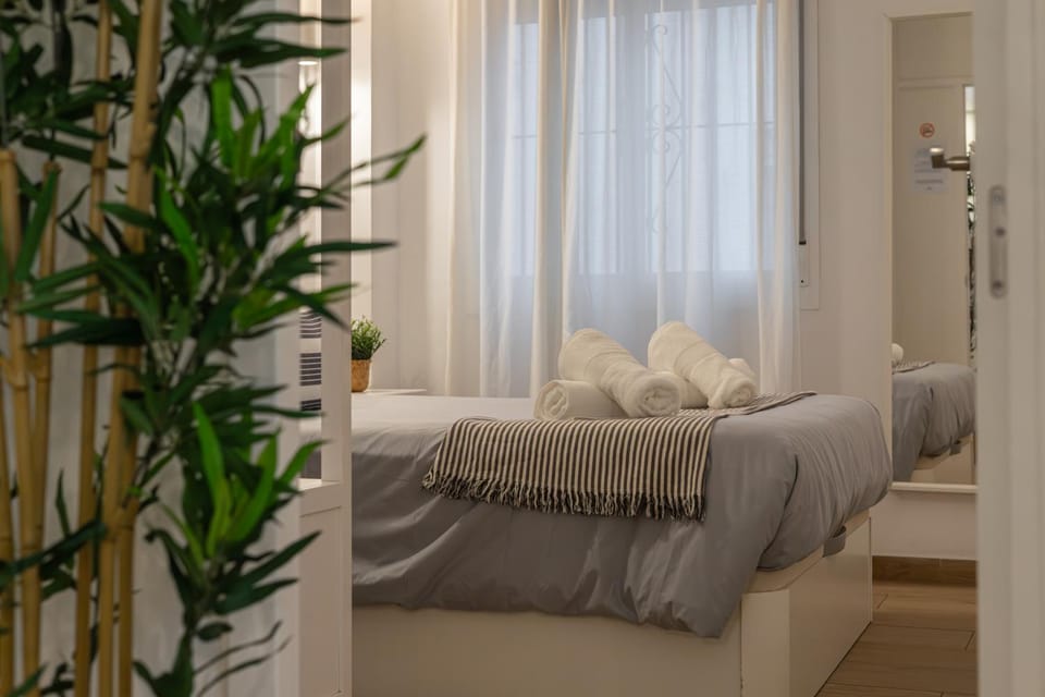 Nordik Apartments Urban - Perchel "Skogar" Apartment in Malaga