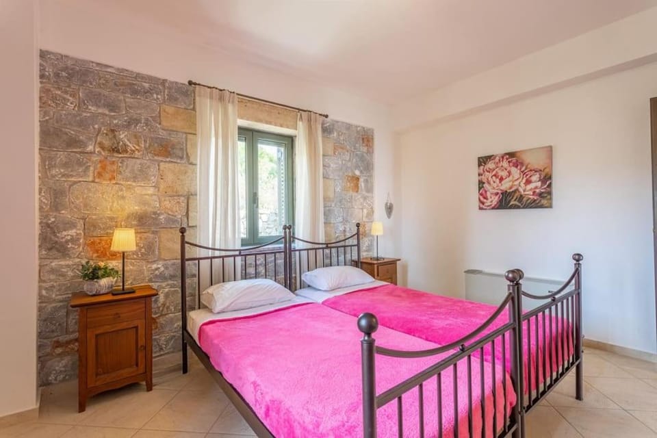 Luxury Villa Nefeli in Stoupa, Private Pool & BBQ Villa in Messenia