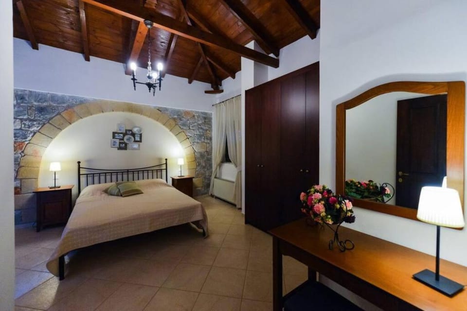 Luxury Villa Nefeli in Stoupa, Private Pool & BBQ Villa in Messenia