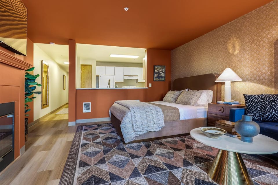Quest Travels Hotel in Belltown