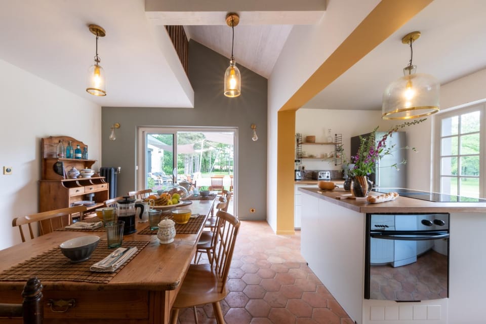 Kitchen or kitchenette, kitchen