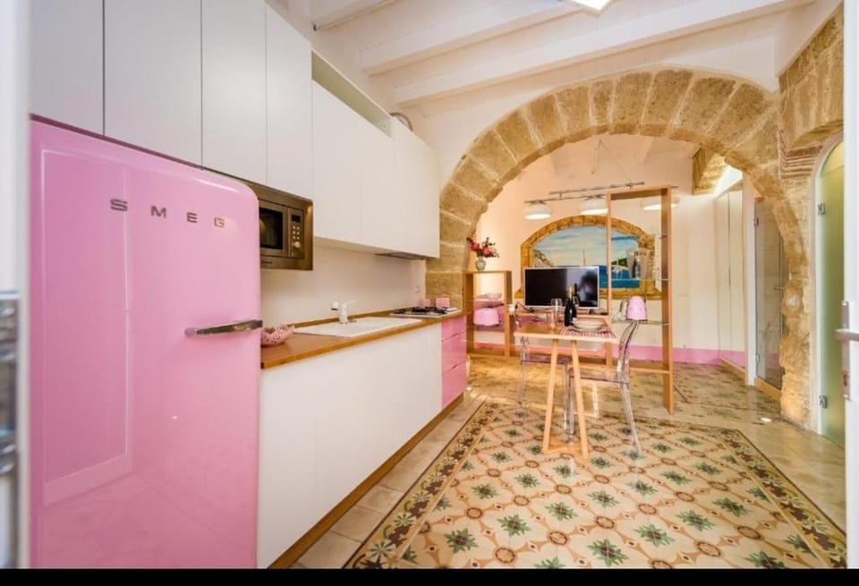 TV and multimedia, Dining area, Breakfast, minibar, stove