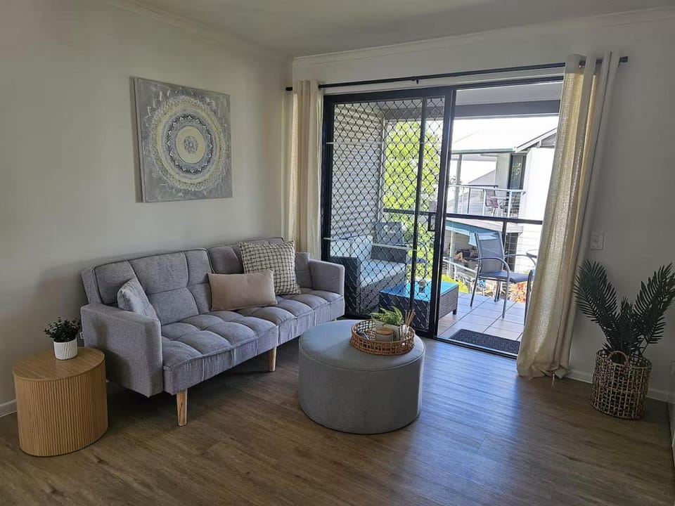View (from property/room), Living room, Seating area