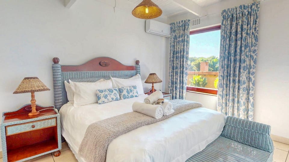 Bed, Bedroom, towels, air conditioner
