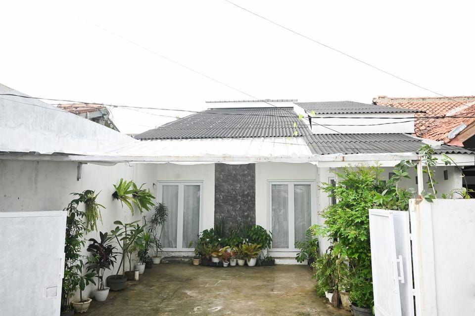 Property building, Garden