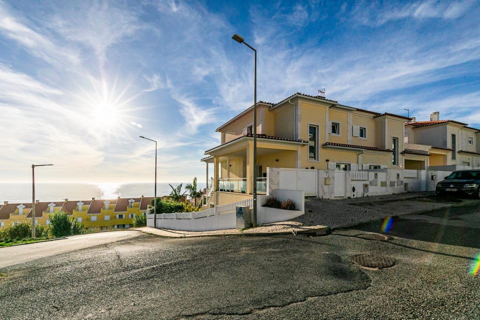 Property building, Street view