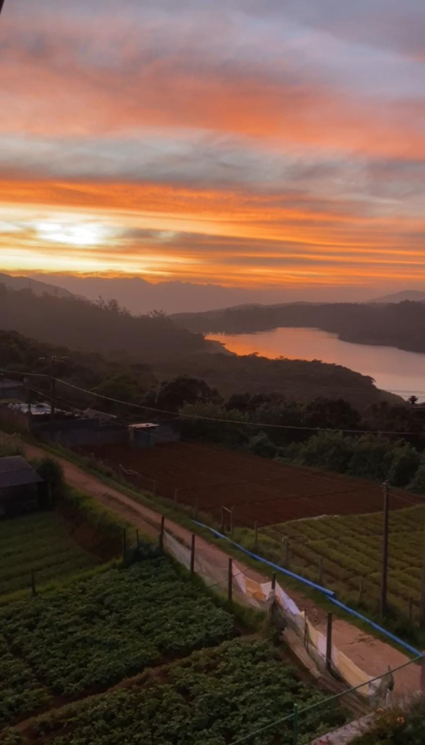 Villa Crosswinds Nuwara Eliya Bed and Breakfast in Nuwara Eliya