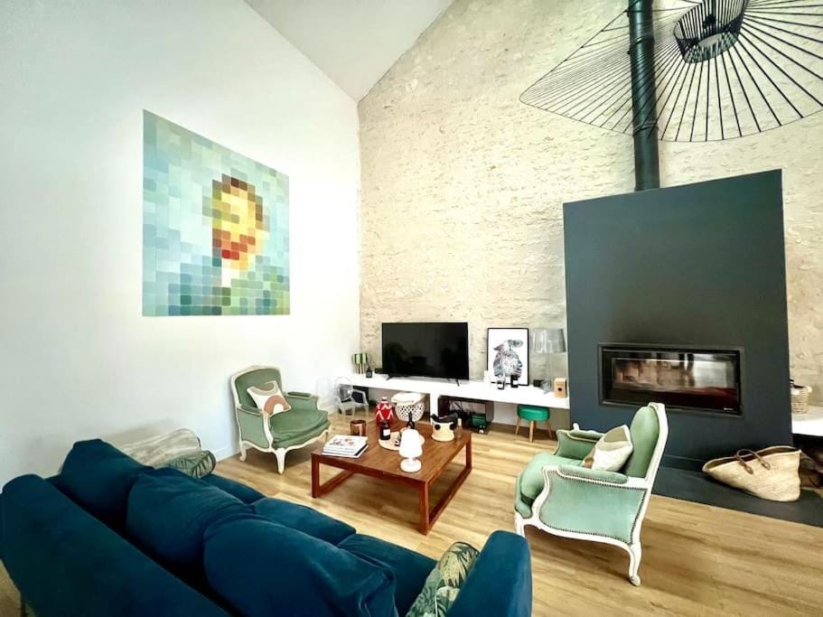 Villa d’architecte avec piscine à 5mn du Futuroscope Villa in Centre-Val de Loire