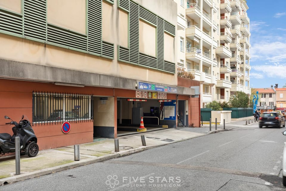 Studio Californie FSHH Apartment in Nice