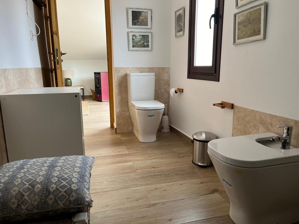 Bathroom, bidet