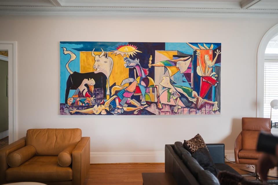 Decorative detail, Seating area, Internal: Not applicable to any particular room