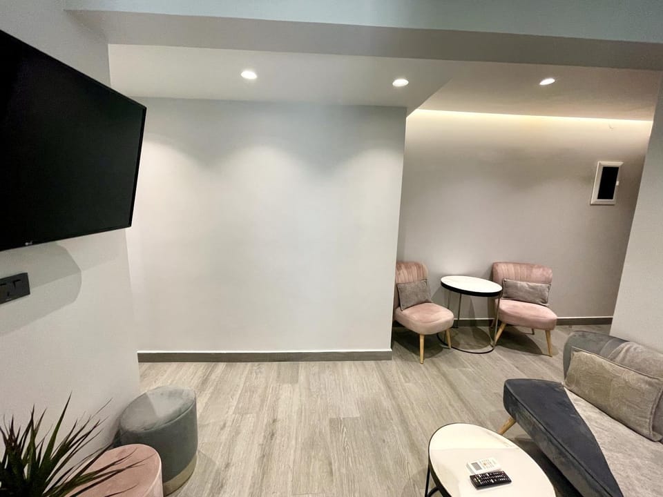TV and multimedia, Living room, Seating area
