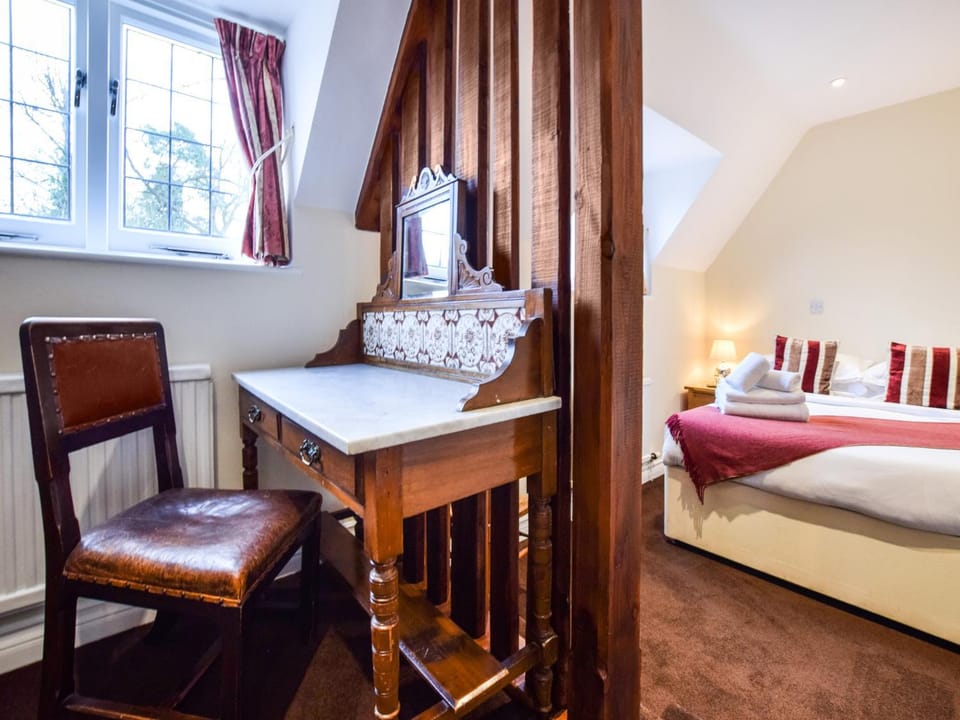 Seating area, Bedroom