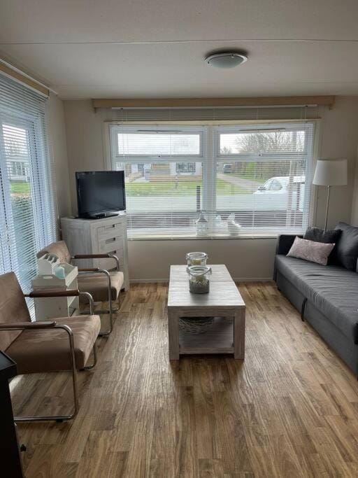 Chalet + tiny house nabij strand Apartment in North Holland (province)