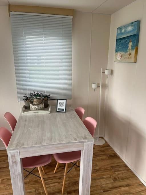 Chalet + tiny house nabij strand Apartment in North Holland (province)