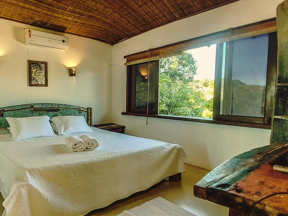 Bed, Photo of the whole room, Bedroom, towels, air conditioner