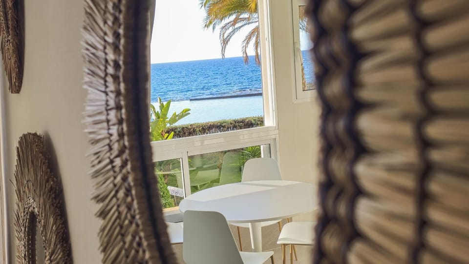 Beachfront Arguinegin by Canary deluxe Apartment in Arguineguín