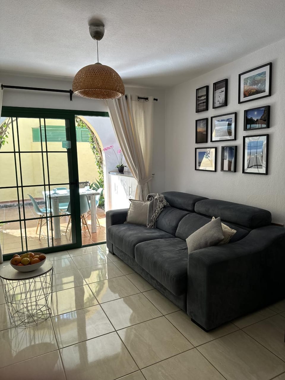 Communal lounge/ TV room, Living room