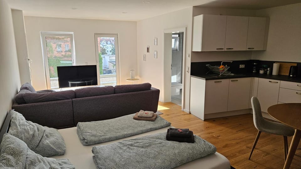 Living room, Photo of the whole room, Bedroom