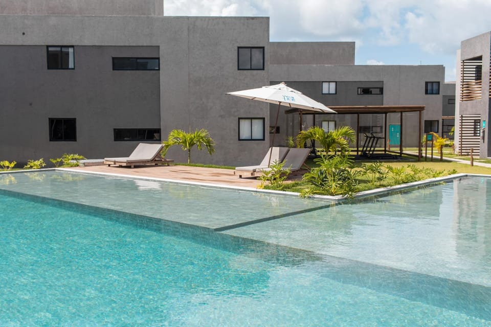 Property building, Swimming pool, Swimming pool