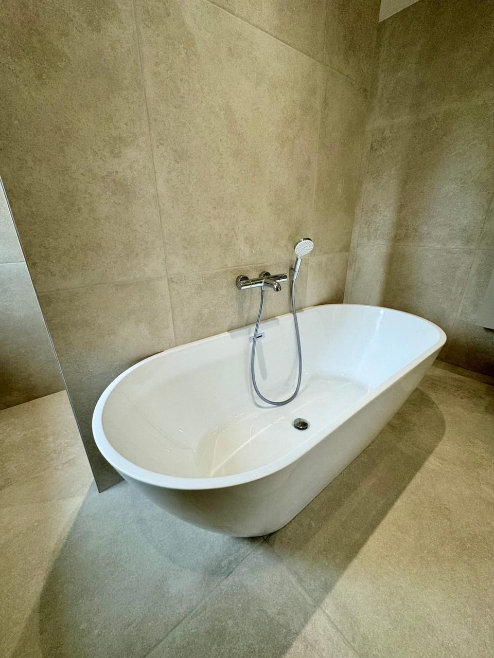 Bathroom, Bath