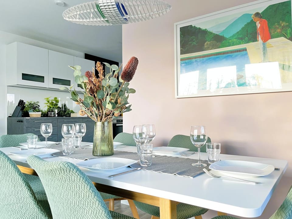 Kitchen or kitchenette, Dining area, Food, kitchen