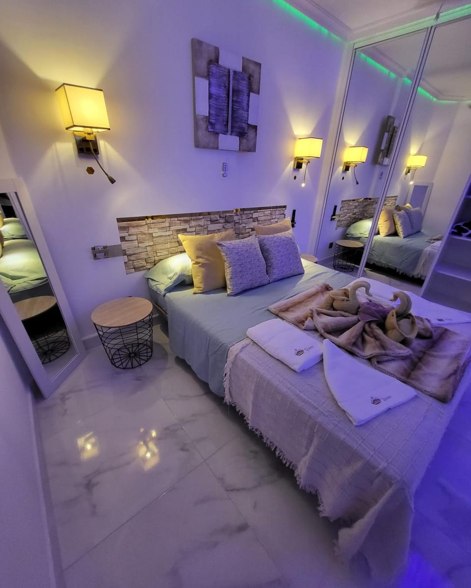 Bed, Bedroom
