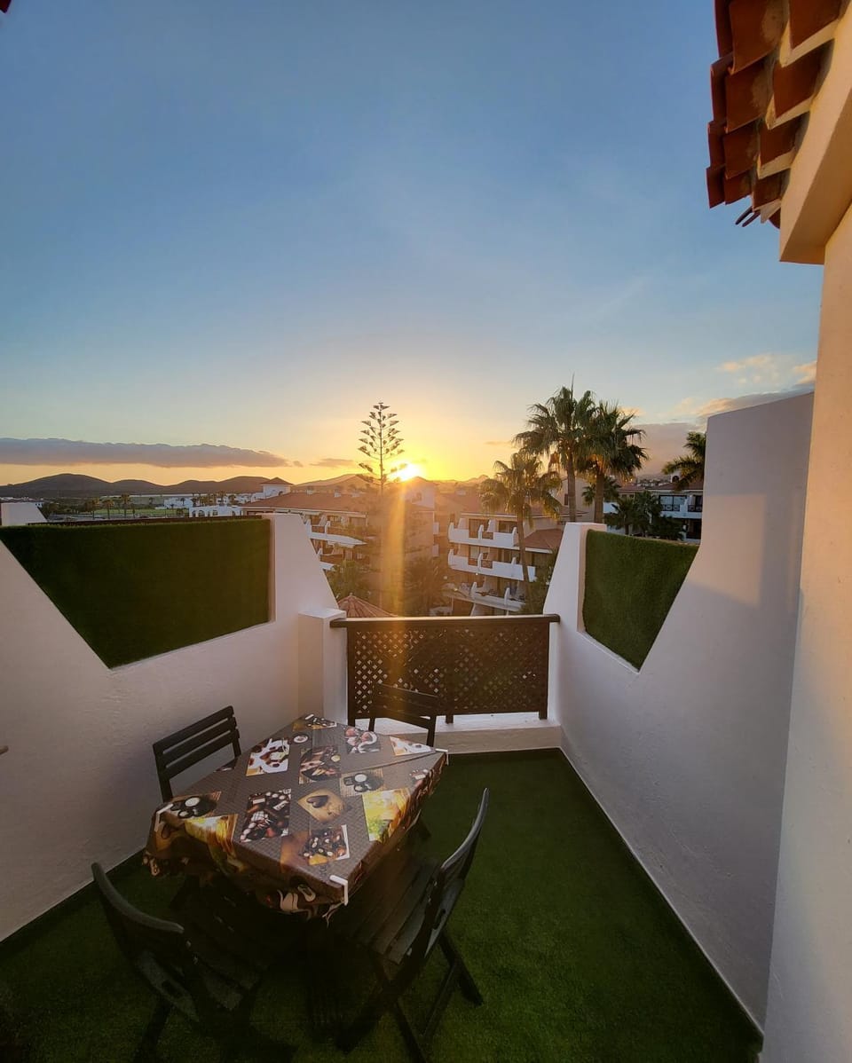 Day, Natural landscape, View (from property/room), Balcony/Terrace, Sea view, Sunrise, Sunset