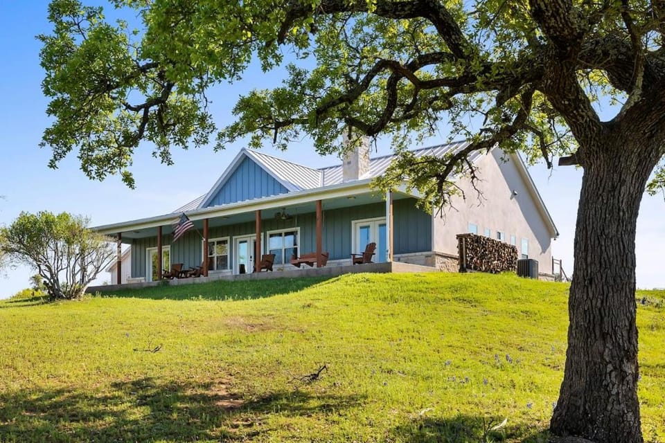 Enchanted Rockview House - 3 Bedroom - Firepit House in Rio Grande