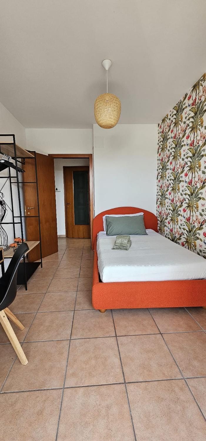 Bed, Photo of the whole room