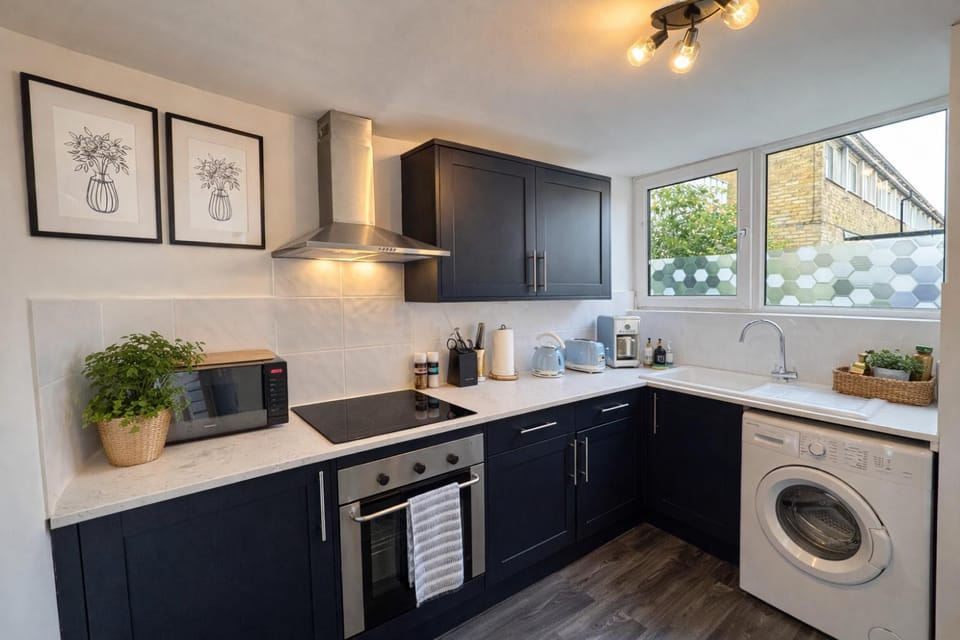 LimeTree in the Blue House - Cambridge Central Stay Apartment in Cambridge