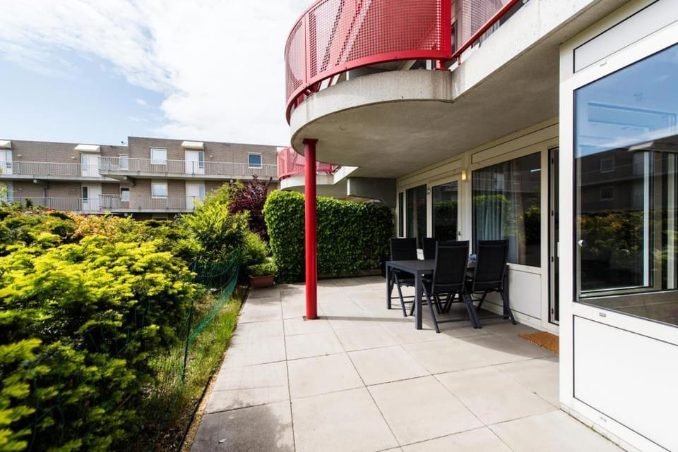 Paradijsje 23 Ameland - Erdgeschosswohnung mit Terrassenausrichtung nach Süden für bis zu 4 Personen, strandnah Apartment in Friesland, Netherlands