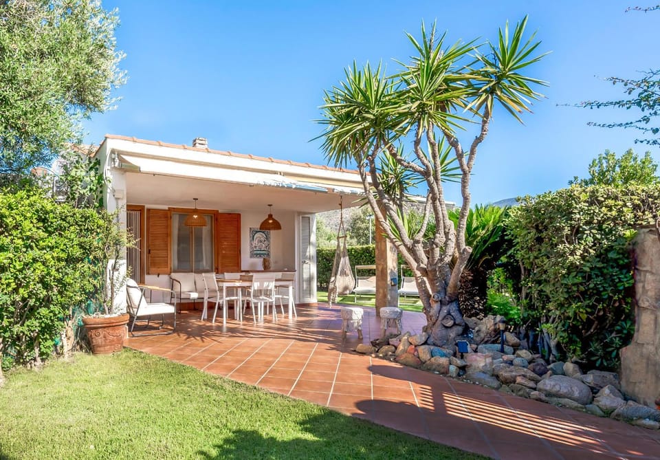 Patio, Garden view
