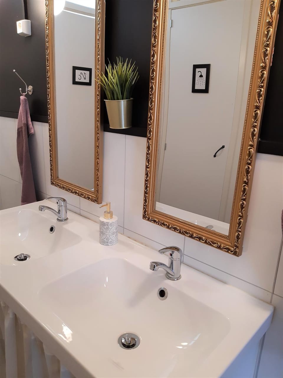 Toilet, Bathroom