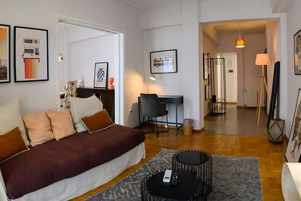 Debonair 1 bedroom premium haven in Athens Apartment in Kallithea