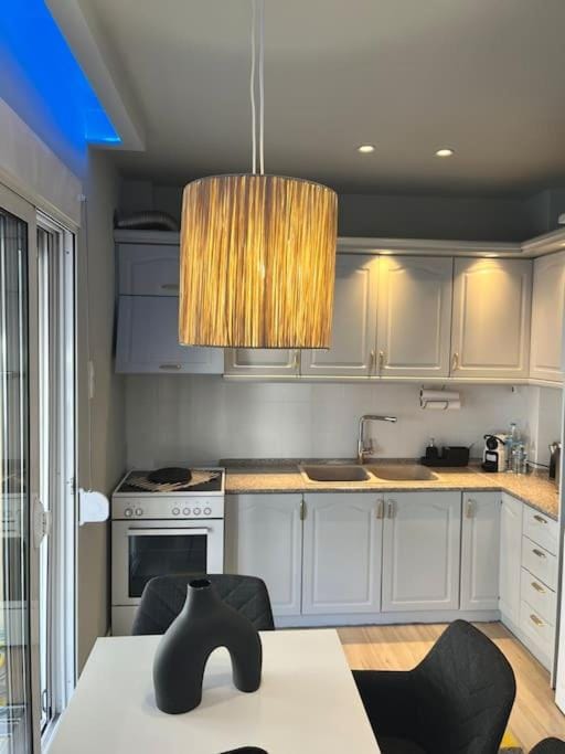 Secret Colors of Thessaloniki Apartment in Decentralized Administration of Macedonia and Thrace