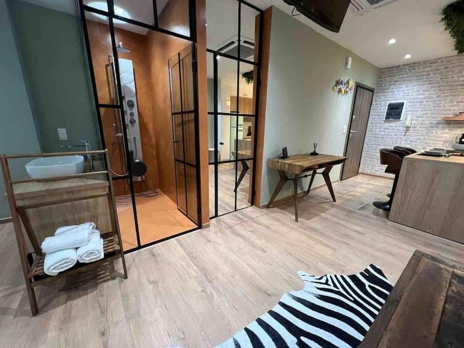 Hidden Garden of Kallithea Apartment in Kallithea