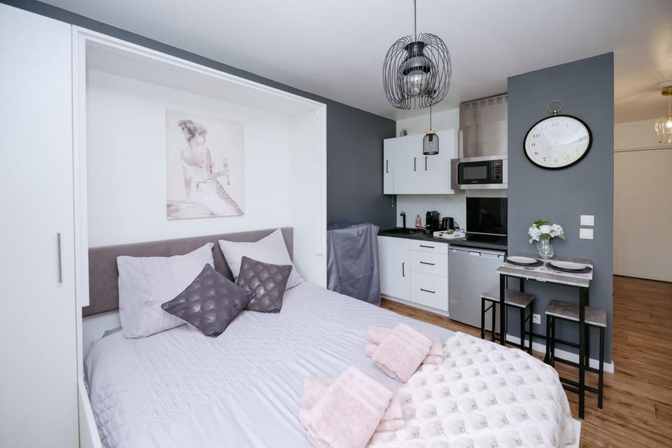 NeuvaRoom Apartment in Île-de-France