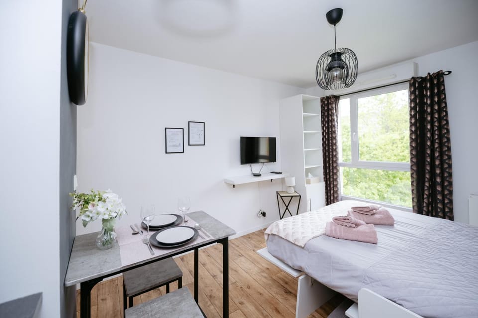 NeuvaRoom Apartment in Île-de-France