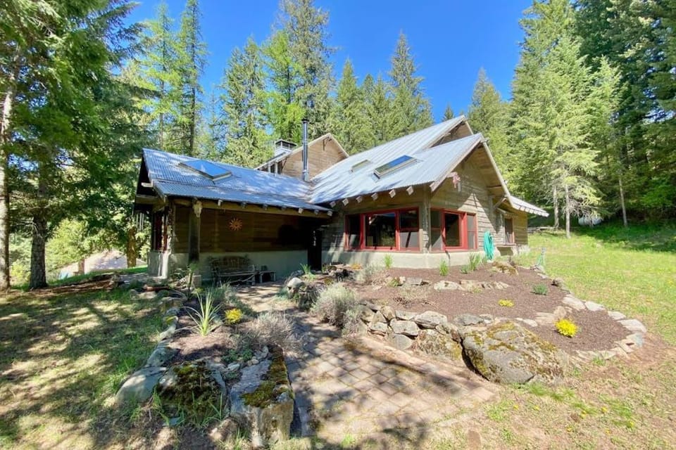 Eureka Lodge House in Lake Pend Oreille