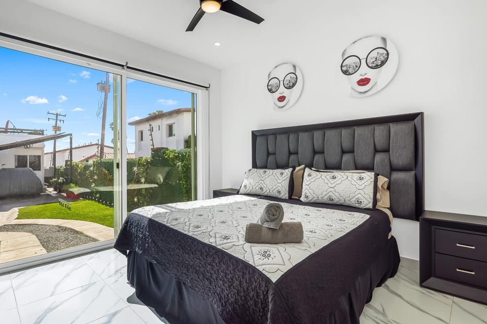 Bed, Bedroom