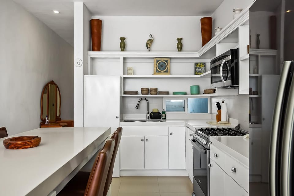 Kitchen or kitchenette, kitchen